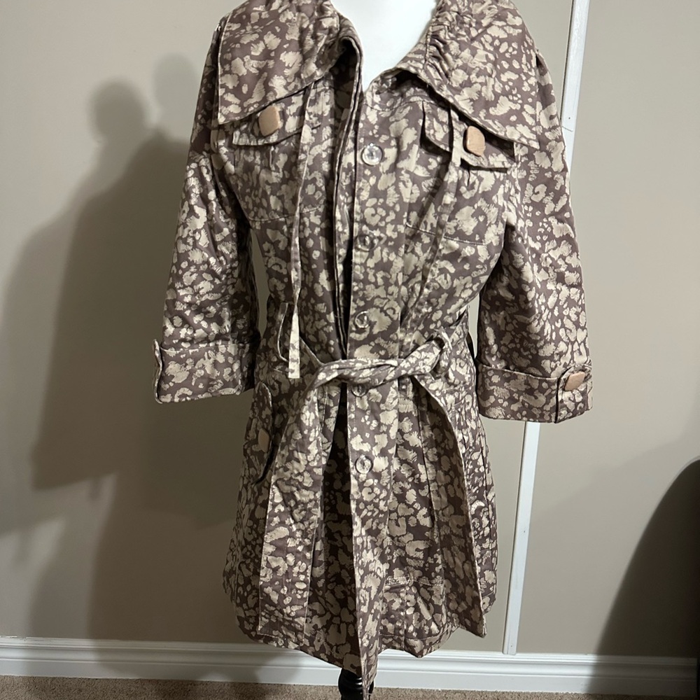 Luii Tan and Cream Patterned Trench Coat